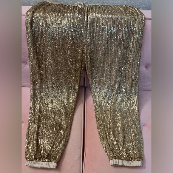VS Gold Sequin Jogger - Picture 1 of 4